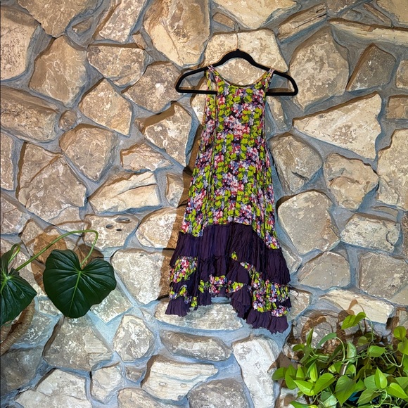 Oversized Ruffle floral slip dress Aso Selena Gomez - Picture 2 of 6